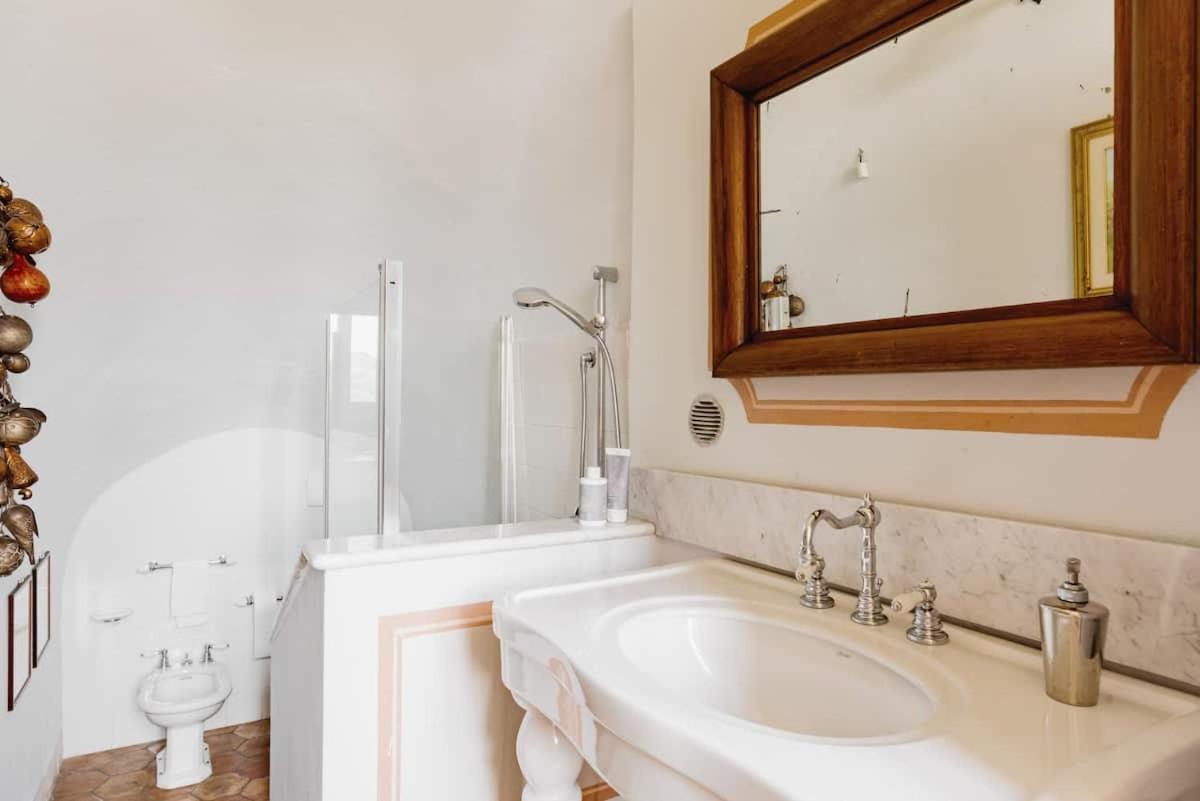 Castello Di Coazzolo Bed & Breakfast Neive Bilik gambar
