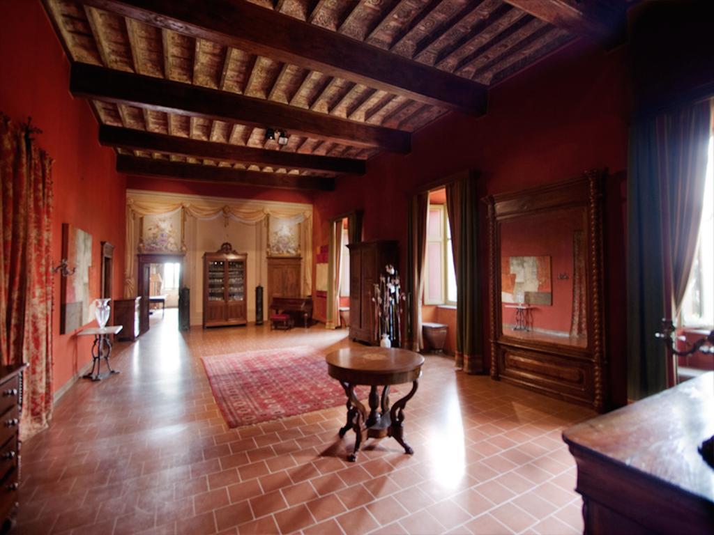 Castello Di Coazzolo Bed & Breakfast Neive Luaran gambar